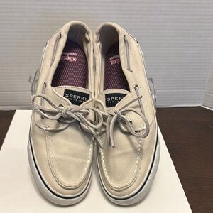 Sperry Cream Leather Boat Shoes with Moccasin Stitching